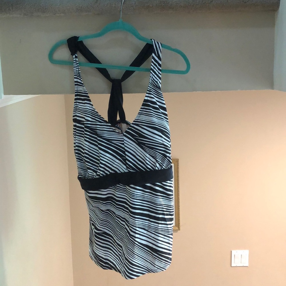 Bathing suit top 24W